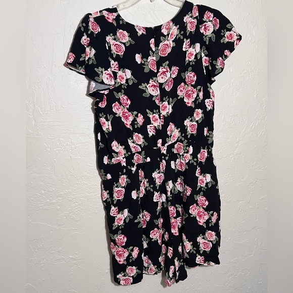 FOREVER 21 BLACK WITH PINK FLORAL DESIGN ROMPER - Picture 4 of 14